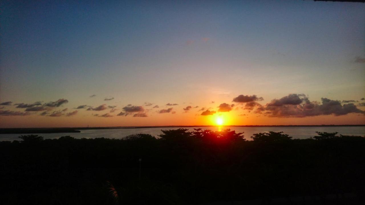 Brisas Sunset Apartment Cancún Esterno foto