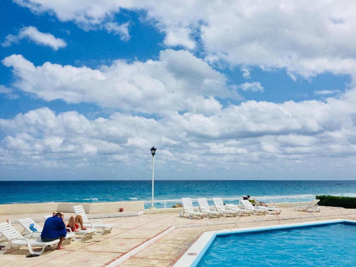 Brisas Sunset Apartment Cancún Esterno foto
